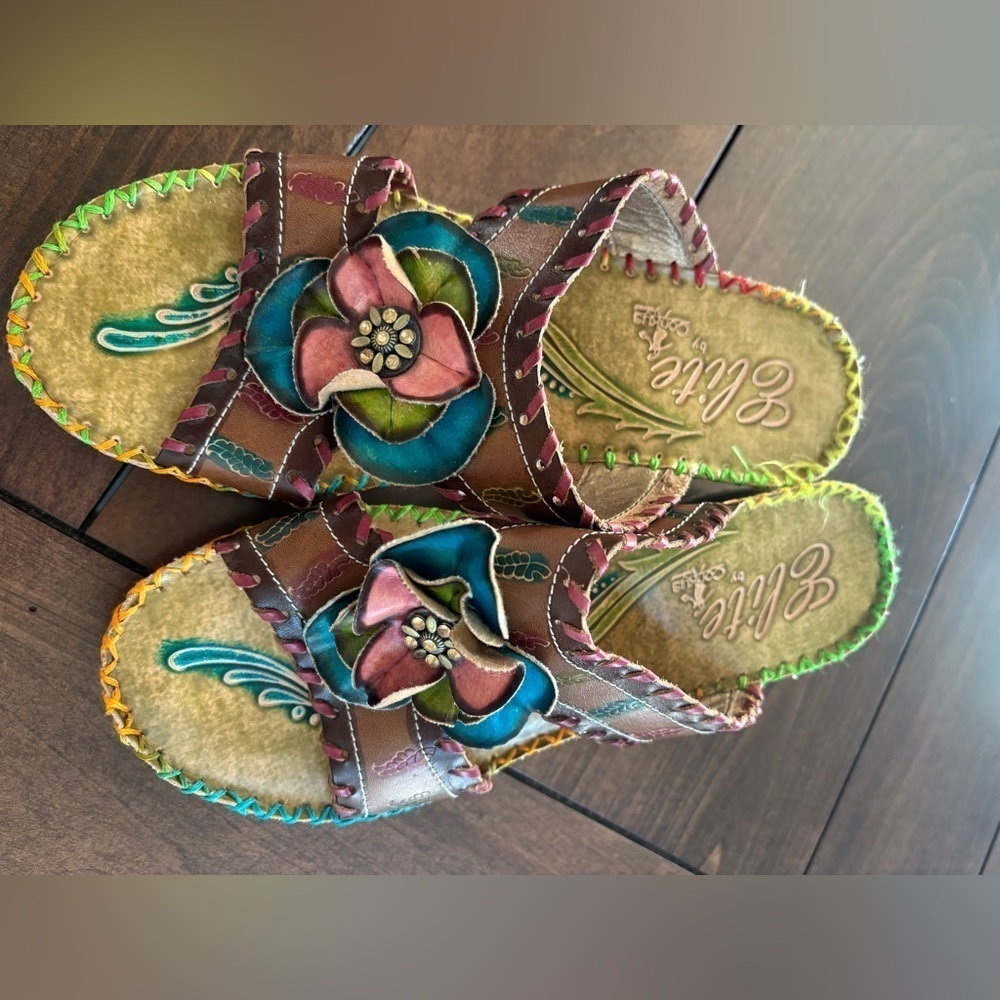 Corkys Elite Channel Hand Painted Leather Wedge Sandals Size 7 Artsy Boho Floral